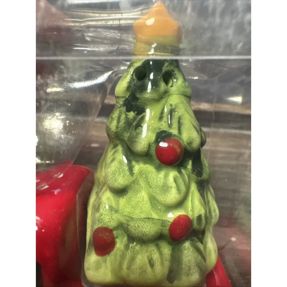 Red Truck w/ Christmas Tree Salt & Pepper Shakers Set by Robert Stanley 2014 NIP